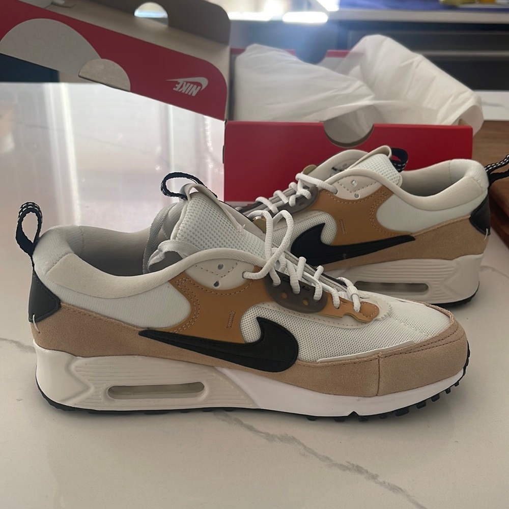 Nike Air Max 90 Futura